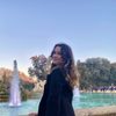 Sara  is looking for an Apartment / Studio / Room in Tilburg