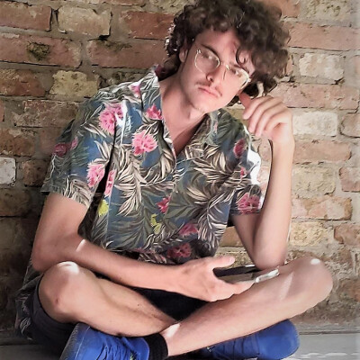 luca zoekt een Studio / Kamer in Tilburg